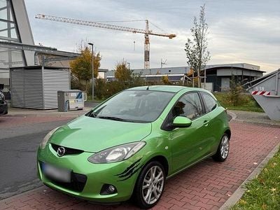 Second-hand Mazda 2 Inclusive 75 CP (55 kW) 2009 Verde Hatchback