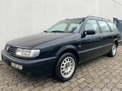 Gebraucht VW Passat 116 PS (85 kW) 1995 Schwarz Kombi
