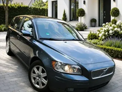 Gebraucht Volvo V50 125 PS (91 kW) 2006 Blau Kombi