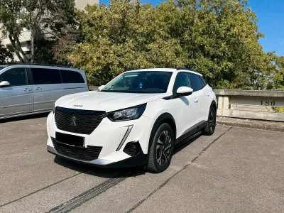 Gebraucht Peugeot 2008 Allure 110 PS (80 kW) 2021 Weiß SUV