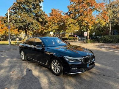 Gebraucht BMW 730 265 PS (194 kW) 2016 Schwarz Limousine