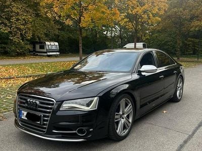 Audi S8