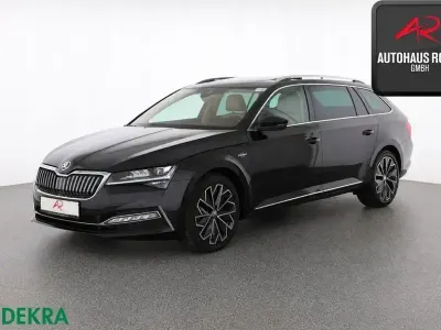 Gebraucht Skoda Superb LAURIN & KLEMENT 280 PS (205 kW) 2023 Schwarz Kombi