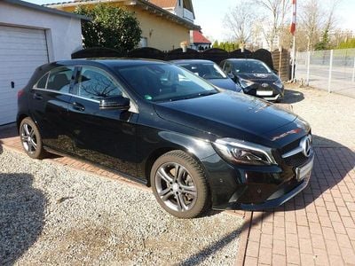 Gebraucht Mercedes A250 Business 211 PS (155 kW) 2017 Schwarz Limousine