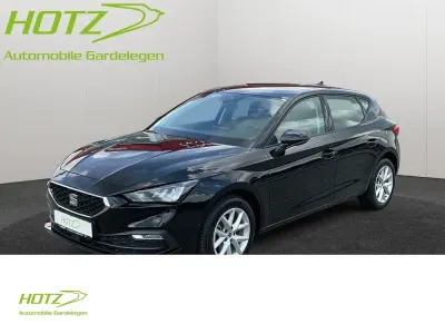 Gebraucht Seat Leon Style 131 PS (96 kW) 2022 Mitternachtsschwarz Limousine
