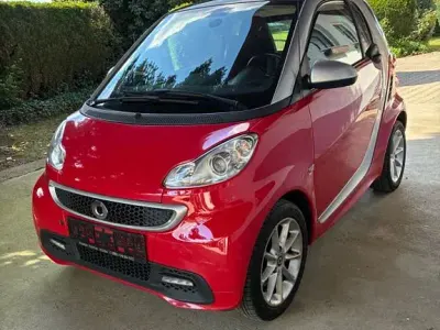 Gebraucht Smart ForTwo Coupé 54 PS (39 kW) 2013 Rot Coupé