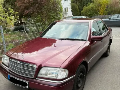 Gebraucht Mercedes C200 136 PS (100 kW) 1996 Andere farben Limousine