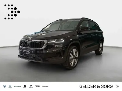 Neu Skoda Karoq Tour 150 PS (110 kW) 2026 Schwarzmagic perleffekt SUV