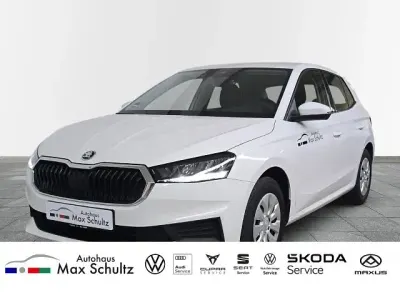 Gebraucht Skoda Fabia Active 65 PS (47 kW) 2023 Weiß Kleinwagen
