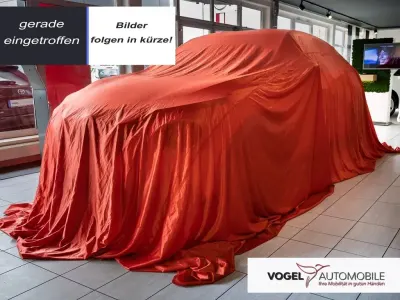 Neu Toyota Yaris Cross 131 PS (96 kW) 2026 Weiß SUV