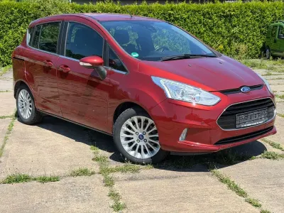 Gebraucht Ford B-MAX Titanium 105 PS (77 kW) 2015 Rot Van / Kleinbus