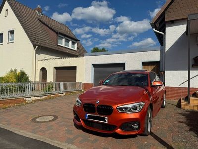 gebraucht BMW 118 d M Sport Automatik Orange Vollausstattung