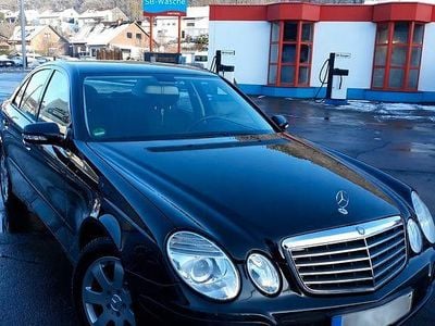 Second-hand Mercedes 230 204 CP (150 kW) 2007 Negru Berlinǎ