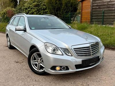 Gebraucht Mercedes E220 170 PS (125 kW) 2011 Silber Kombi