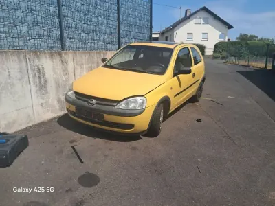 Gebraucht Opel Corsa 58 PS (42 kW) 2003 Gelb Kleinwagen