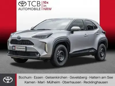Gebraucht Toyota Yaris Connect Style 116 PS (85 kW) 2021 Shimmering silver metallic Kleinwagen