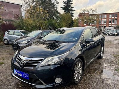 Gebraucht Toyota Avensis Executive 177 PS (130 kW) 2012 Dark steel Kombi