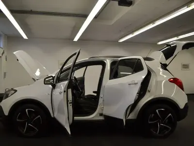 Gebraucht Opel Mokka Edition 140 PS (102 kW) 2015 Weiß SUV