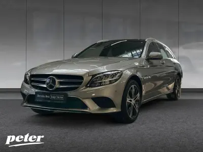 Używany Mercedes C300e Avantgarde 211 KM (155 kW) 2021 Srebrny Kombi