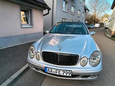 Usata Mercedes E220 177 CV (130 kW) 2006 Marrone Utilitaria