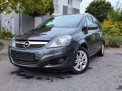 Gebraucht Opel Zafira Innovation 140 PS (102 kW) 2011 Grau Van / Kleinbus