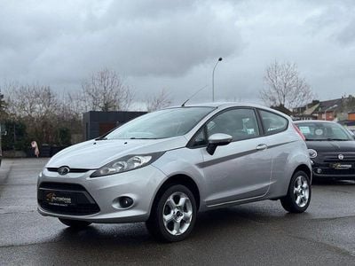Gebraucht Ford Fiesta 82 PS (60 kW) 2009 Silber Kleinwagen