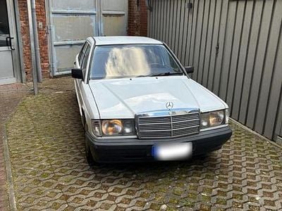 Gebraucht Mercedes 190 109 PS (80 kW) 1992 Weiß Limousine