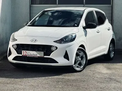 Gebraucht Hyundai i10 GO! 67 PS (49 kW) 2023 Weiß Kleinwagen