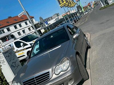 Gebraucht Mercedes C220 Sport Edition 150 PS (110 kW) 2005 Limousine