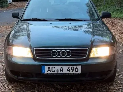 Używany Audi A4 110 KM (80 kW) 1996 Zielony Sedan/Limuzyna