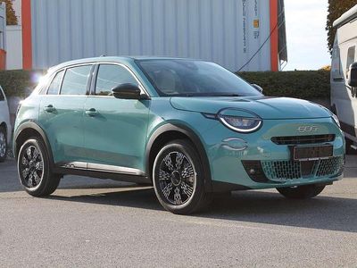 Neu Fiat 600 Icon 110 PS (80 kW) 2025 Aqua blau SUV