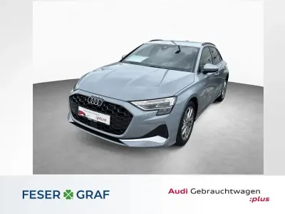 Gebraucht Audi A3 Ambiente 150 PS (110 kW) 2025 Pfeilgrauperleffekt Limousine