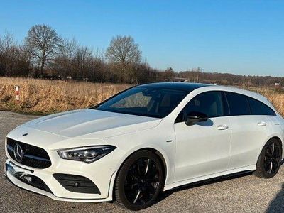 Gebraucht Mercedes CLA200 Shooting Brake AMG line 163 PS (119 kW) 2021 Weiß Kombi