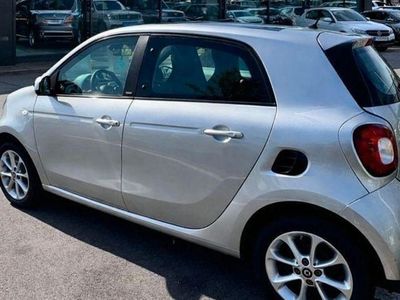 Gebraucht Smart ForFour Passion 71 PS (52 kW) 2015 Silber Kleinwagen