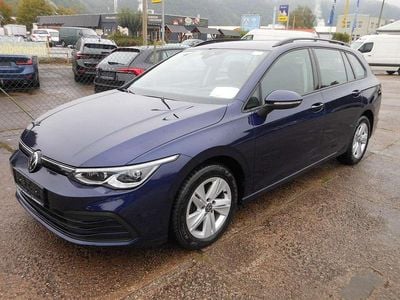 Atlantik blue metallic (metallic) Gebraucht 2021 VW Golf VIII Kombi | 17.490 € (Fairer Preis)