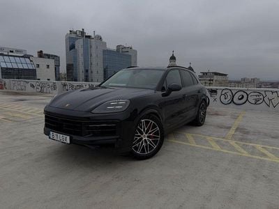 Gebraucht Porsche Cayenne S E-Hybrid 519 PS (381 kW) 2024 Schwarz SUV