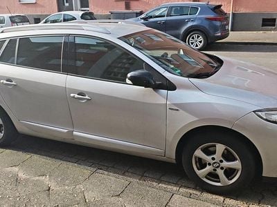 Gebraucht Renault Mégane GrandTour Bose Edition 116 PS (85 kW) 2013 Silber Kombi