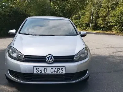 Gebraucht VW Golf VI Trendline 80 PS (58 kW) 2009 Silber Kleinwagen