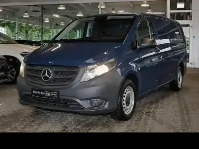 Gebraucht Mercedes Vito 136 PS (100 kW) 2022 Navyblau Van