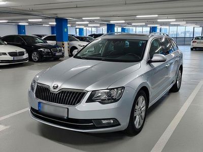 Gebraucht Skoda Superb Exclusive 170 PS (125 kW) 2015 Silber Limousine