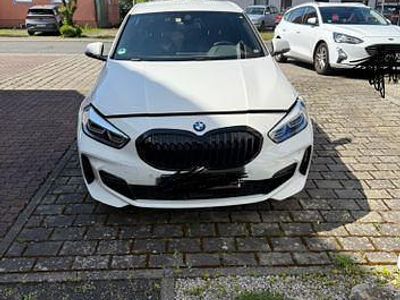 Gebraucht BMW 118 M Sport 140 PS (102 kW) 2021 Weiß Kleinwagen