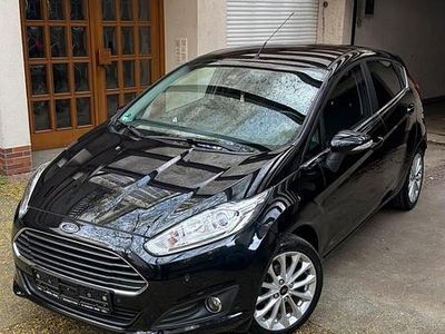 Gebraucht Ford Fiesta 125 PS (91 kW) 2016 Schwarz Kleinwagen