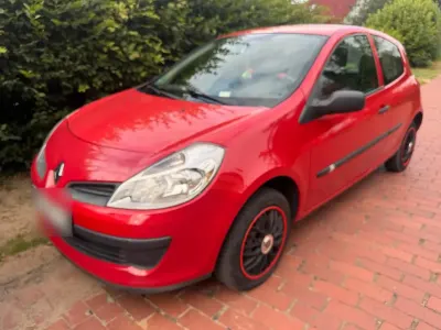 Gebraucht Renault Clio 55 PS (40 kW) 2006 Rot Kleinwagen