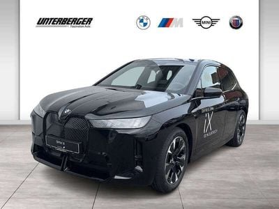 Neu BMW iX M Sport 400 kW (544 PS) 2025 Black sapphire SUV
