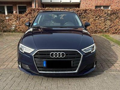 Gebraucht Audi A3 Sport 116 PS (85 kW) 2018 Blau Limousine