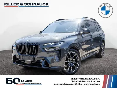 Gebraucht BMW X7 M Sport 530 PS (389 kW) 2025 Grau SUV