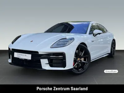 Gebraucht Porsche Panamera 4S E-Hybrid 544 PS (400 kW) 2024 Carraraweißmetallic Kleinwagen