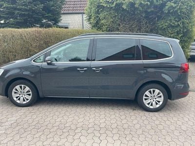 Gebraucht VW Sharan Comfortline 150 PS (110 kW) 2019 Grau Van / Kleinbus