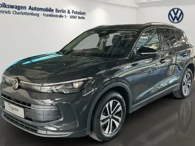 Neu VW Tiguan 130 PS (95 kW) 2026 Grau SUV