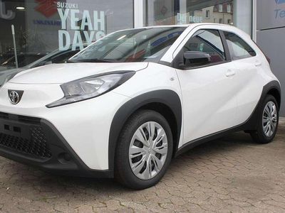 Neu Toyota Aygo X Business Edition 72 PS (52 kW) 2025 Schneeweiß SUV